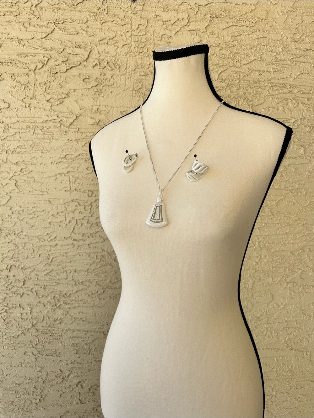 Vintage Mcm Pendant Necklace and Earrings Set - White